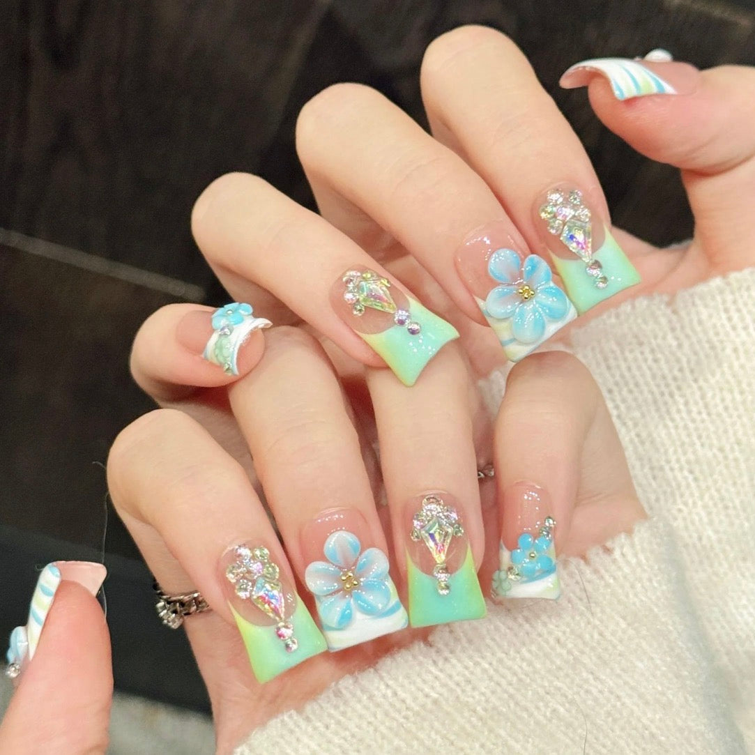 MINT BLOOM FANTASY