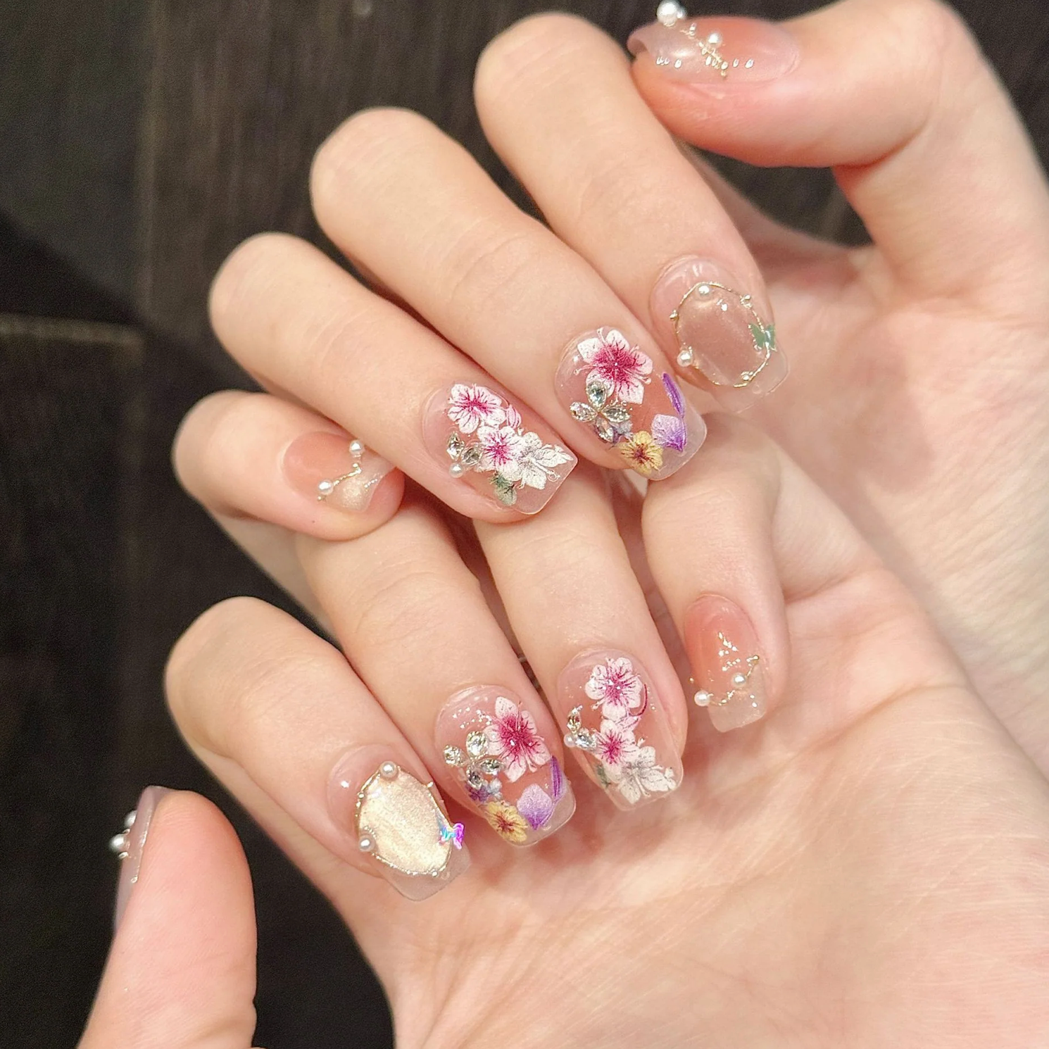 BLOSSOM WHISPER