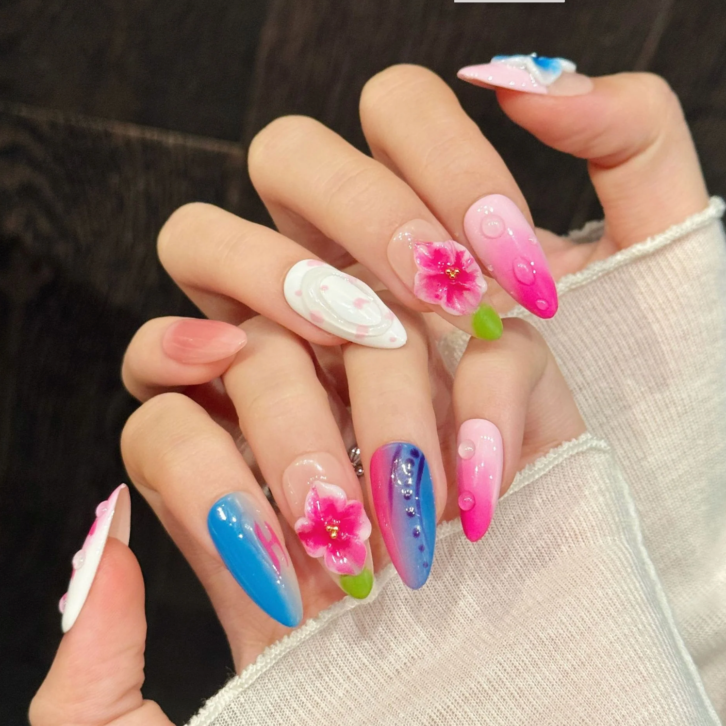 ELECTRIC BLOSSOM