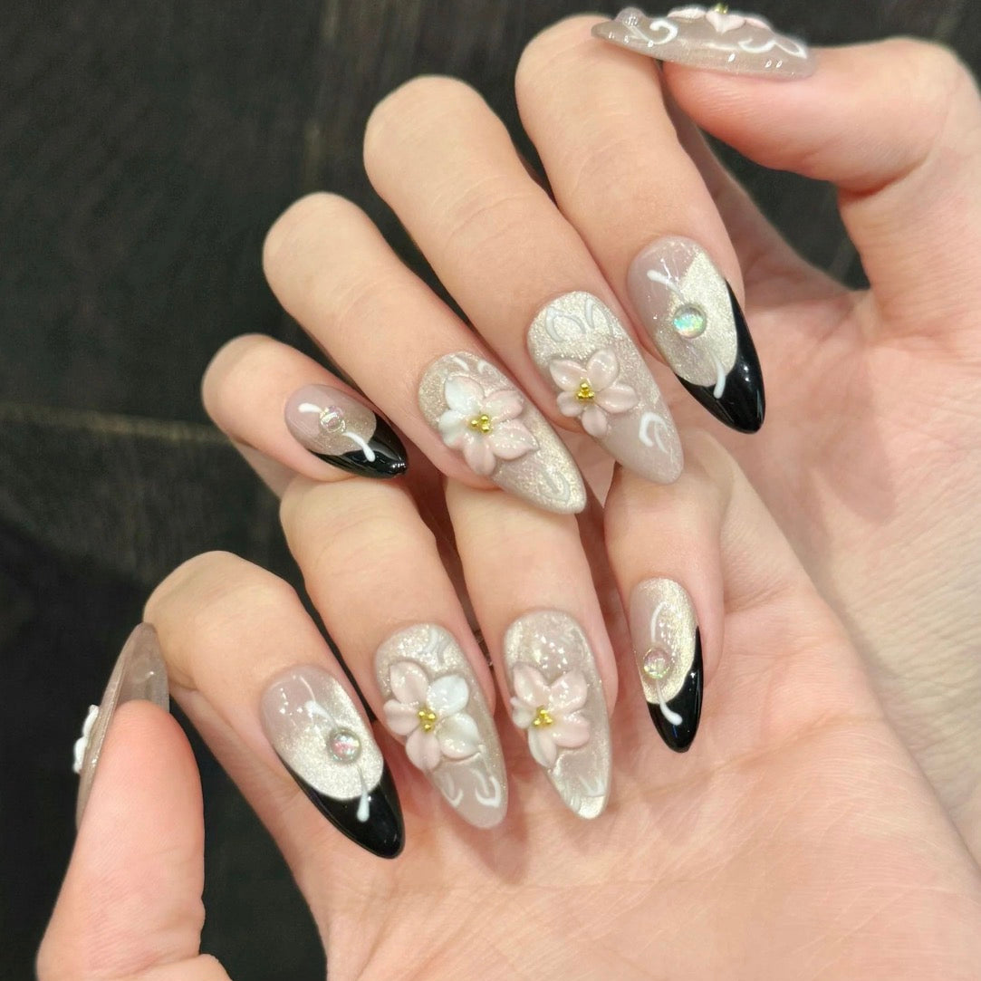 SAKURA NOIR