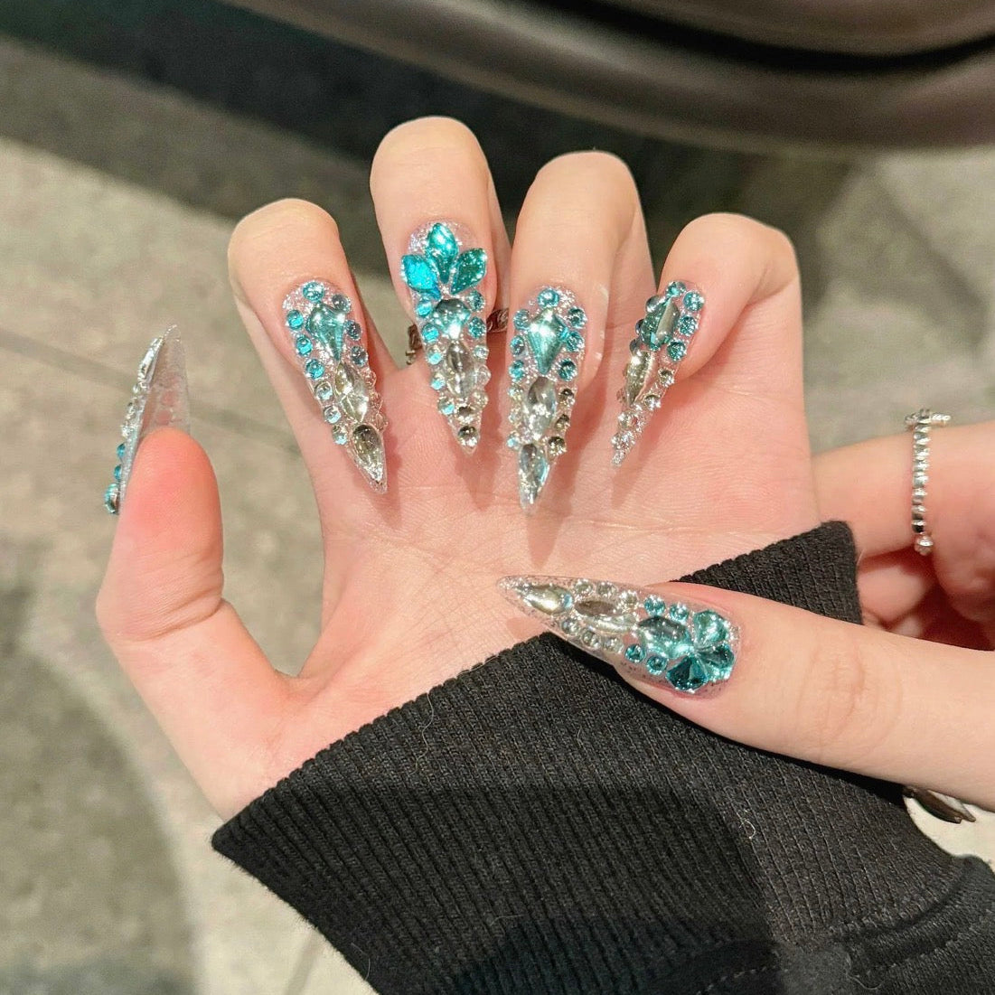OCEAN BLUE CRYSTAL